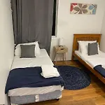 4 Bedroom Home On The Ground Floor All For You