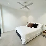 Chermside 3 Beds Apartment Close To Hospital And Shops