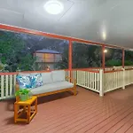 Authentic Queenslander In The Heart Of Brisbane