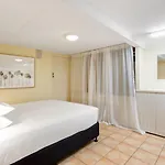 \'Mini Blue\' - Charming 1-Bed Near Local Shops
