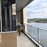 Link Portside Wharf Aparthotel 4*