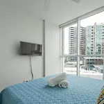 Fortitude Valley View 1b1b W Shared Pool Gym Apartment *