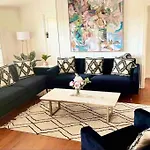 Charming 5br Family W/pool 10min From Airport Holiday home *
