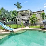 Charming 5br Family W/pool 10min From Airport Holiday home
