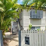 Charming 5br Family W/pool 10min From Airport