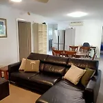 Adorable Private 2 Bedroom Guest + Pool Apartment Brisbane