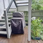 Adorable Private 2 Bedroom Guest + Pool Apartment Brisbane
