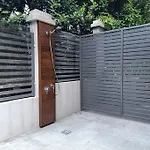 Apartment Adorable Private 2 Bedroom Guest + Pool