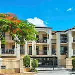 Relax In 2B2B Chateau Near Uq With Parking+Balcony