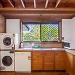 Spacious, Serene Bne Loft