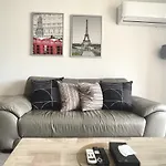 Heart Of The Valley Sunny And Cozy 1Br Apart