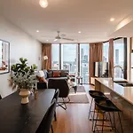 Lux 37th Floor 2br 2bath, Infinity Pool, Gym, Wifi