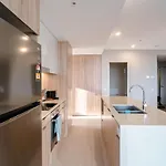 Lux 37th Floor 2br 2bath, Infinity Pool, Gym, Wifi * Brisbane