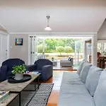 Garden Cottage 1Brm Private & Spacious