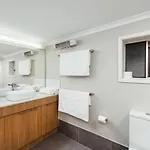 Holiday home Bali Vibes Serene Tropical Oasis 4bd Brisbane