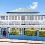 Tranquil 3 Beds 1 Study 2 Baths Family Home W Parking Nr Cbd
