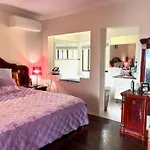 Home Away From Home In Sinnamon Park, Queensland