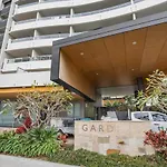 Modern Riverside Oasis - Gym Pool Wifi & Parking