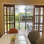 New! Modern Cottage 10Mins To Cbd 3 Beds + Parking