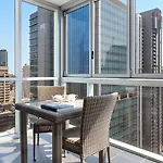 Oaks Brisbane Festival Suites