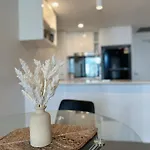 Apartment Cultural Oasis Kingbed At South Bank *