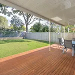 Large House 7 Mins From Airport