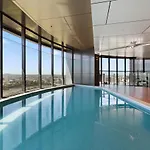 Apartment Skyline View High Floor 2br With Sofa Bed And Free Parking *