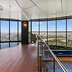 Skyline View High Floor 2br With Sofa Bed And Free Parking Apartment