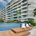 Stunning Waterfront Penthouse 3 Or 4 Bedrooms