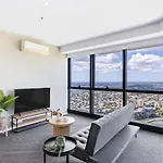 Apartment Skyline & Riverview Skyhigh Seduction Luxe