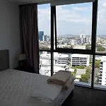 Milton 2305