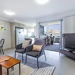 Breezy Gaythorne Near Enoggera Dam And Popular Hikes