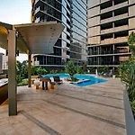One Bedroom Apartment In South Brisbane