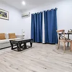 Modern 1 Bed 1 Bath Tiny House Oasis With Parking