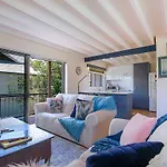 Tropical Dreaming In The Heart Of Indooroopilly