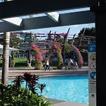 The Sun Catcher - A Trendy South Brisbane Terrace