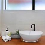 Holiday home Tropical Dreaming In The Heart Of Indooroopilly Brisbane