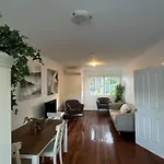 Paddington Pad With Back Deck And Free Car Space Close To Suncorp