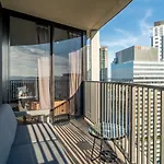 Lux 35th Floor 2br 2bath, Infinity Pool, Gym, Wifi Apartment Brisbane