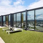 Artistic South 2 Bedroom With Parking