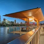 Apartment Luxurious Woolstore Living! ~teneriffe Brisbane