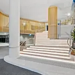 Stunning 1Bd Haven With Panoramic City Views