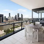 Cassa Bct - Stunning River View 3B Apt In South Brisbane Managed By The Cassa