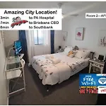 Amazing Location-private In A Share House-2 Available!! Homestay Brisbane