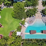 3-Bed Luxurious Retreat By Brisbane River & Cbd