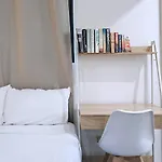 The Sunny Studio - A Peaceful Riverside Abode