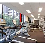 Cbd Modern Studio W/ Balcony + Pool + Gym + Sauna