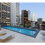 Cbd Modern Studio W/ Balcony + Pool + Gym + Sauna