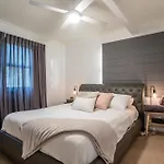 Spacious 3-Bed With Amazing Views In Norman Park