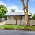Charming 2-Bed Cottage Near Local Shops